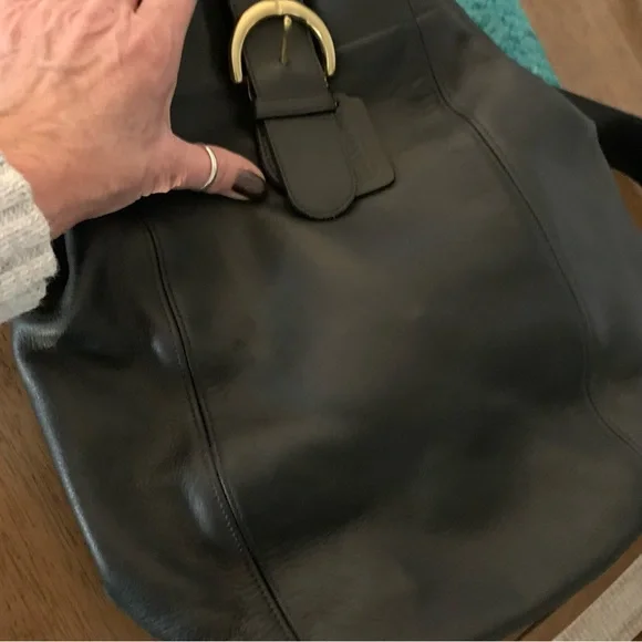 Coach black bag one shoulder strap w/option of zipper or reach in. - Picture 6 of 6